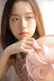 泳衣美女图片