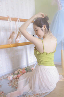 新婚少妇杨雨婷献身高官
